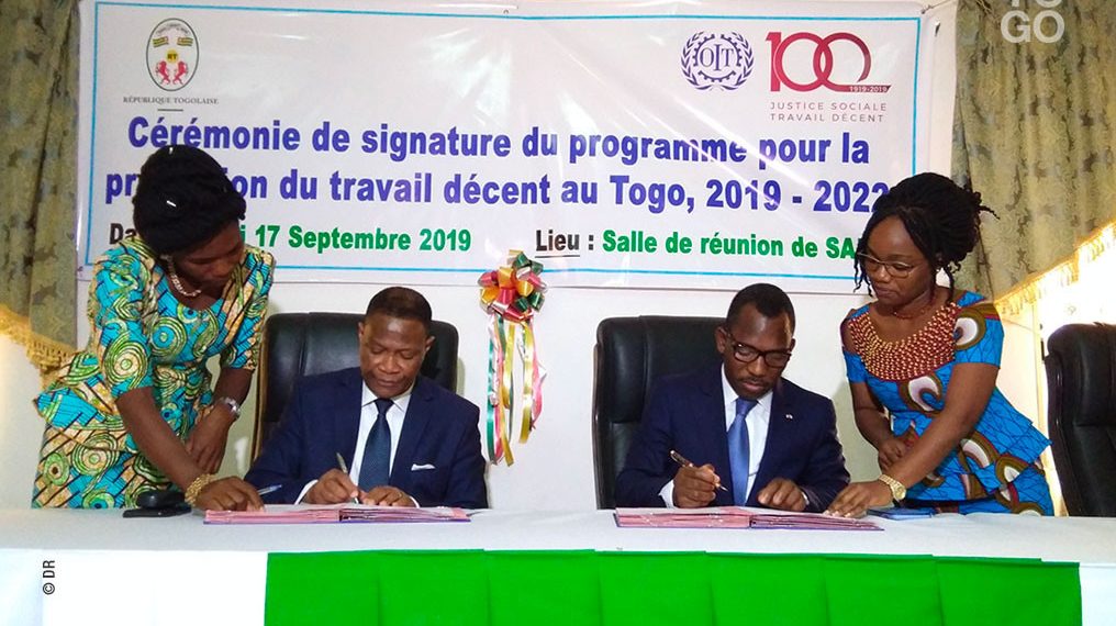 Travail décent : accord signé avec l’OIT