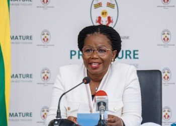 Victoire Tomegah-Dogbé, Premier ministre, chef du gouvernement