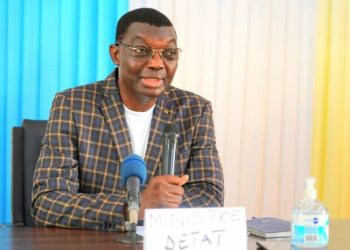 Transhumance apaisée : le Ministre d’État Yark Damehame installe les Comités Intercommunautaires de Concertation dans la préfecture de Vo